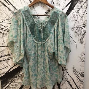 Blu-Pepper Teal Flowy Beaded Top Size Small